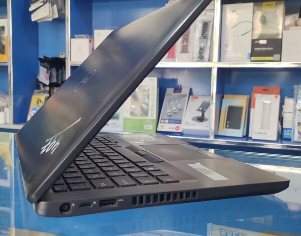 Dell Latitude 5400 - Image 6
