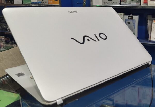 Sony VAIO SVF14 - Image 7
