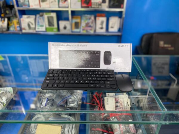KM901 Mini Wireless Keyboard & Mouse