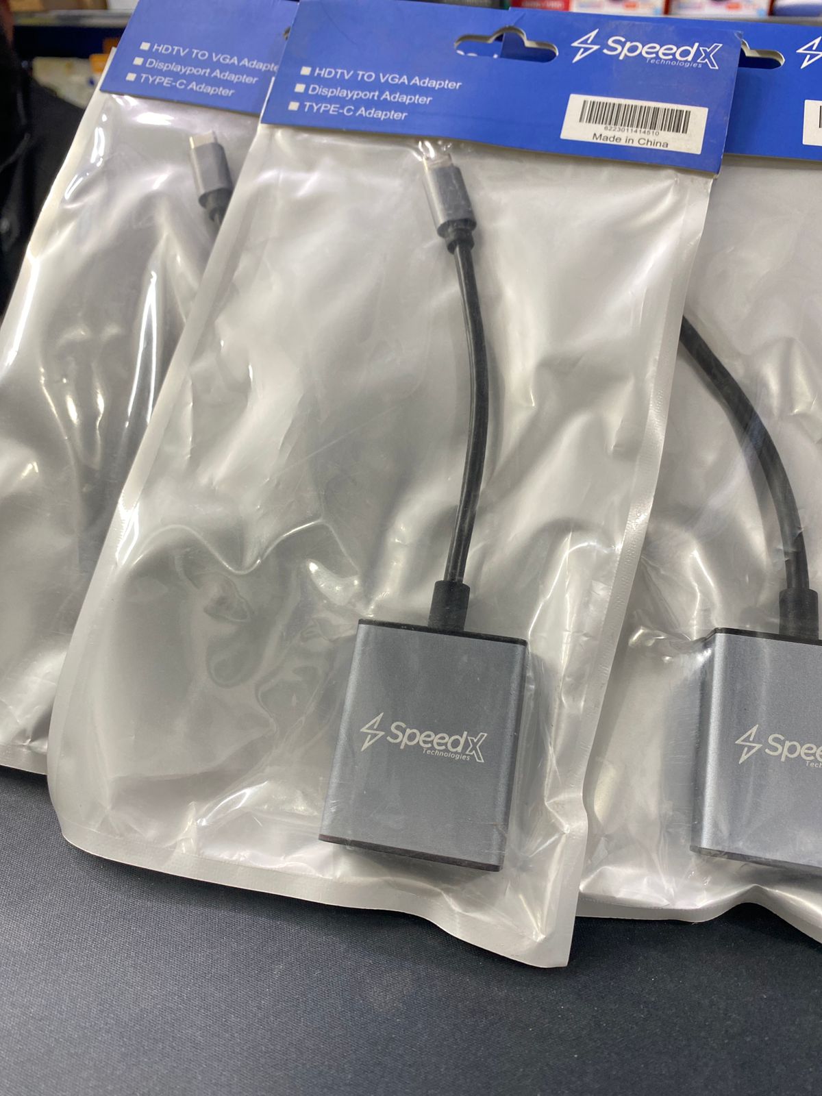 USB Type-C Adapter – USB-C Multiport Hub with HDMI / DP / USB / PD - Image 3