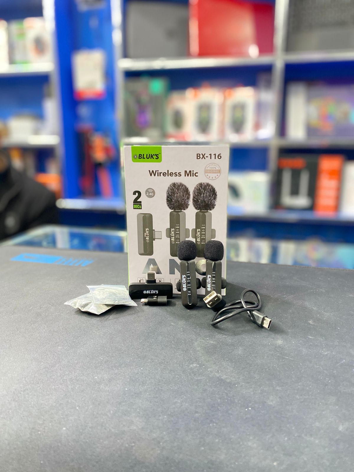 Bluk’s BX-116 Wireless Microphone Set – 2 Mics | 2.4 G | ANC | Hi-Fi Audio 3 Bluk’s BX-116 Wireless Microphone Set – 2 Mics | 2.4 G | ANC | Hi-Fi Audio - Image 3